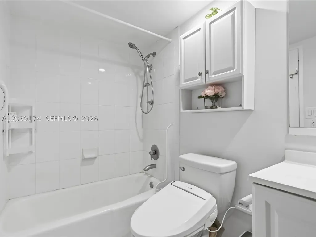 3000 S Ocean Drive Hollywood FL 33019