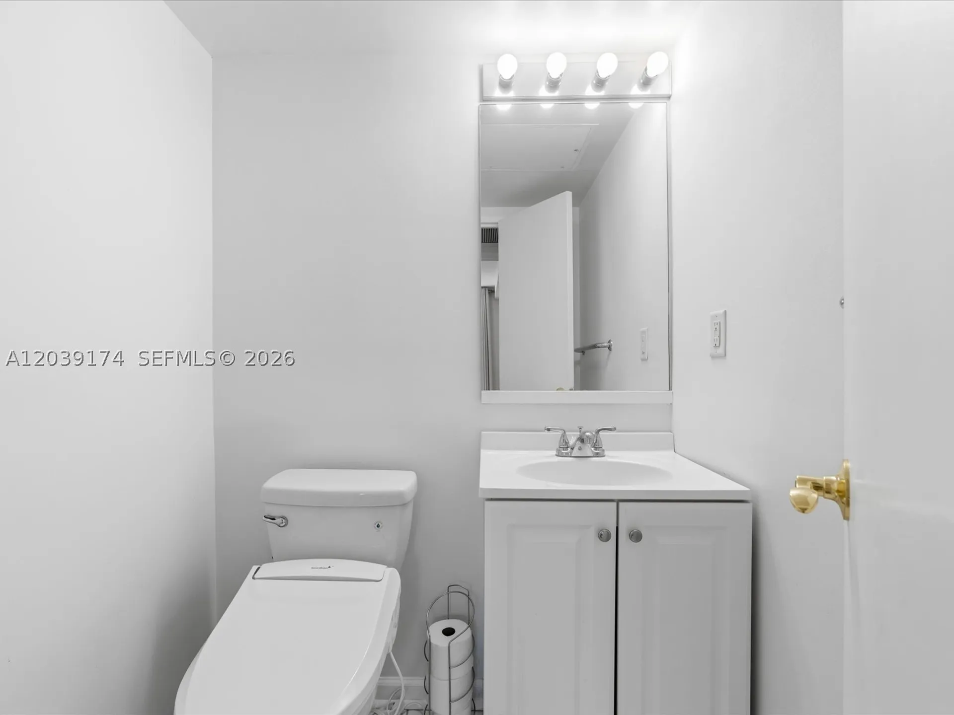 3000 S Ocean Drive Hollywood FL 33019