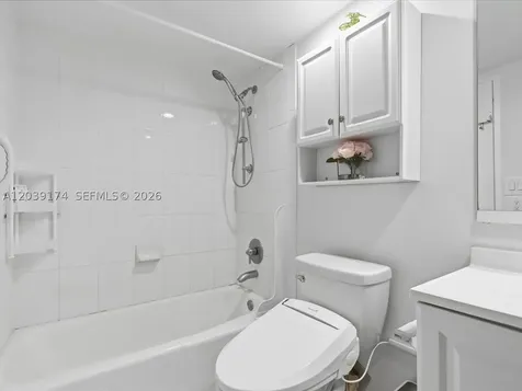 3000 S Ocean Drive Hollywood FL 33019