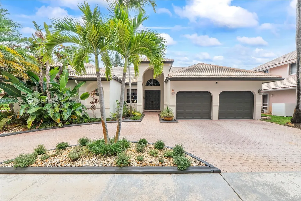 1522 NW 182nd Way Pembroke Pines FL 33029