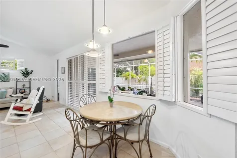 1522 NW 182nd Way Pembroke Pines FL 33029