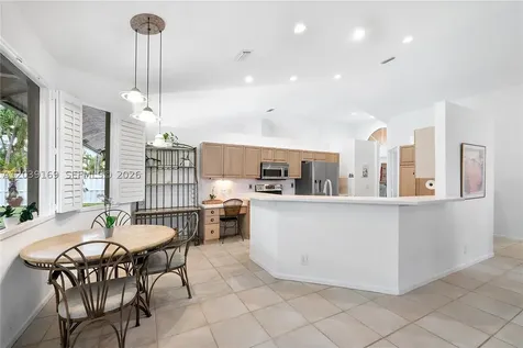 1522 NW 182nd Way Pembroke Pines FL 33029