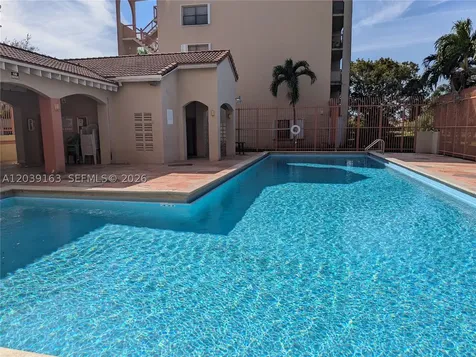 10245 NW 9th Street Circle Miami FL 33172