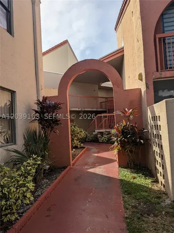10245 NW 9th Street Circle Miami FL 33172