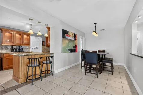4585 E 9th Lane Hialeah FL 33013