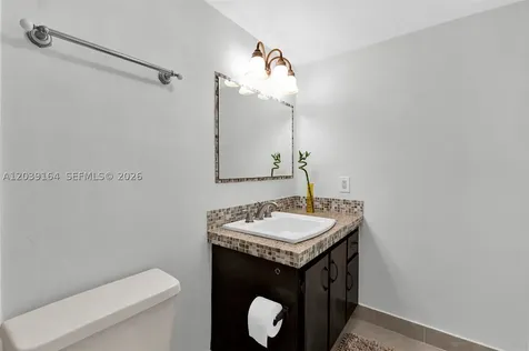 431 SE 3rd Street Dania Beach FL 33004
