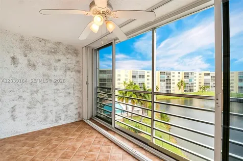 431 SE 3rd Street Dania Beach FL 33004