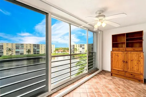 431 SE 3rd Street Dania Beach FL 33004