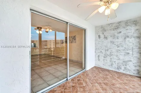 431 SE 3rd Street Dania Beach FL 33004