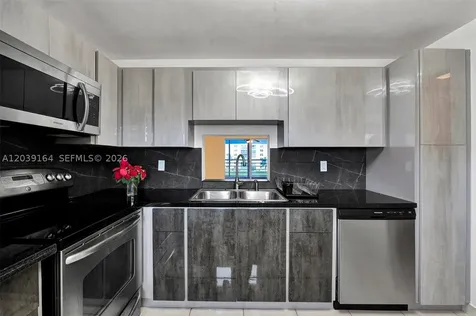 431 SE 3rd Street Dania Beach FL 33004