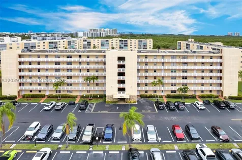 431 SE 3rd Street Dania Beach FL 33004