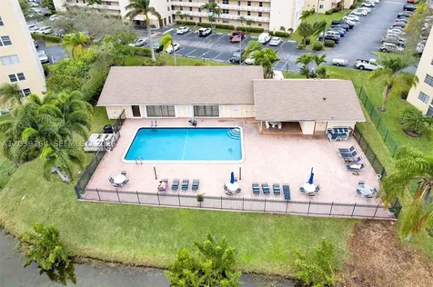 431 SE 3rd Street Dania Beach FL 33004