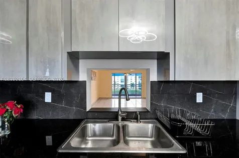 431 SE 3rd Street Dania Beach FL 33004
