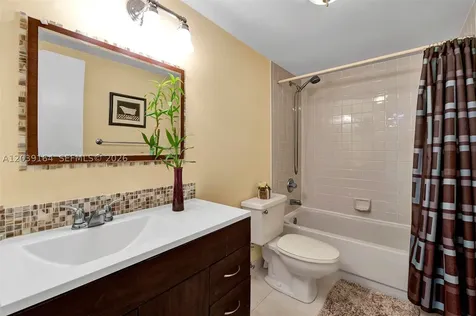 431 SE 3rd Street Dania Beach FL 33004