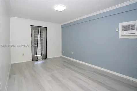 16990 NE 5th Court North Miami Beach FL 33162