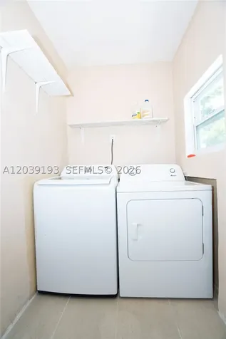 16990 NE 5th Court North Miami Beach FL 33162