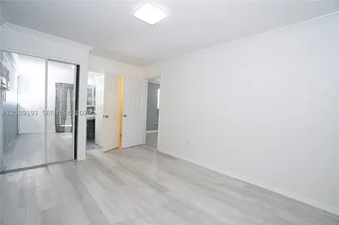 16990 NE 5th Court North Miami Beach FL 33162