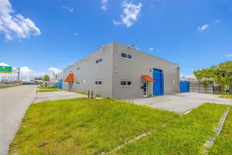 5280 NW 77th Court Doral FL 33166