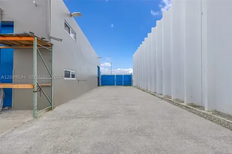 5280 NW 77th Court Doral FL 33166
