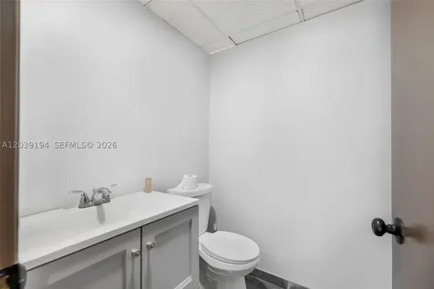 5280 NW 77th Court Doral FL 33166