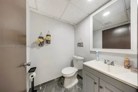 5280 NW 77th Court Doral FL 33166