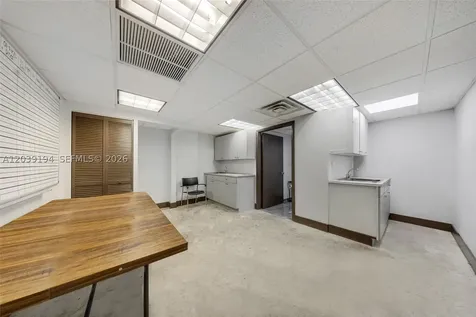 5280 NW 77th Court Doral FL 33166
