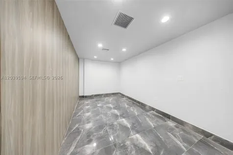 5280 NW 77th Court Doral FL 33166