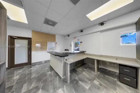 5280 NW 77th Court Doral FL 33166
