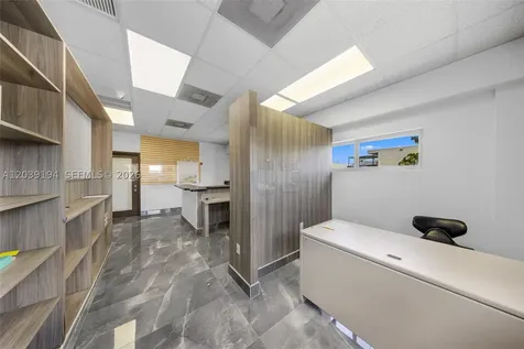 5280 NW 77th Court Doral FL 33166