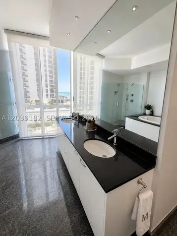 15811 Collins Avenue Sunny Isles Beach FL 33160