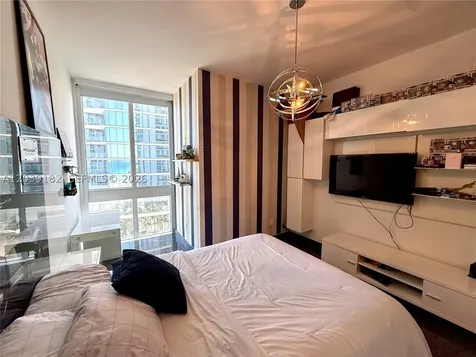 15811 Collins Avenue Sunny Isles Beach FL 33160