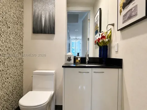 15811 Collins Avenue Sunny Isles Beach FL 33160