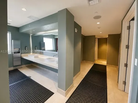 15811 Collins Avenue Sunny Isles Beach FL 33160