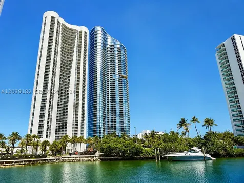 15811 Collins Avenue Sunny Isles Beach FL 33160