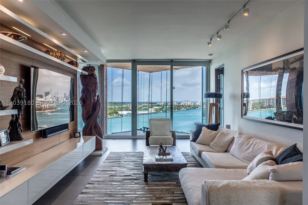 300 S Pointe Drive Miami Beach FL 33139