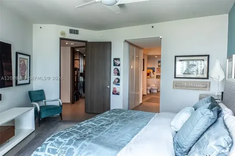 300 S Pointe Drive Miami Beach FL 33139
