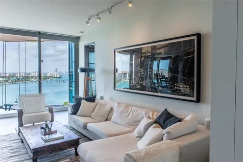 300 S Pointe Drive Miami Beach FL 33139