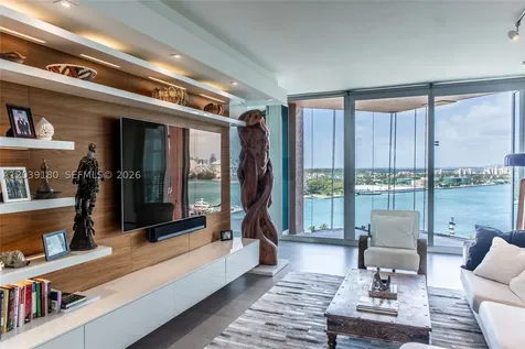 300 S Pointe Drive Miami Beach FL 33139