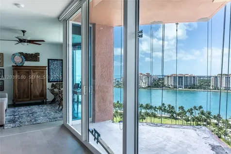 300 S Pointe Drive Miami Beach FL 33139