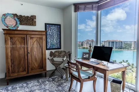 300 S Pointe Drive Miami Beach FL 33139