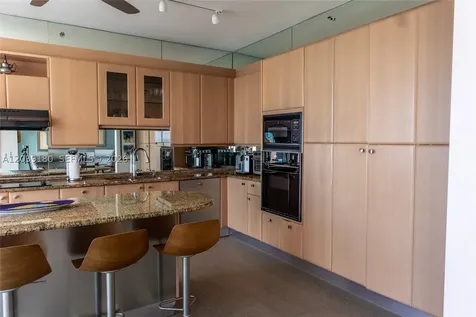 300 S Pointe Drive Miami Beach FL 33139