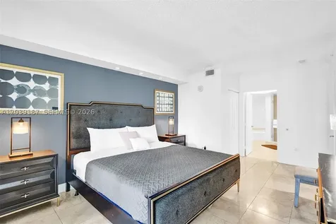 17555 NW Atlantic Boulevard Sunny Isles Beach FL 33160