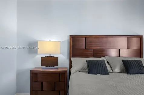 17555 Atlantic Boulevard Sunny Isles Beach FL 33160