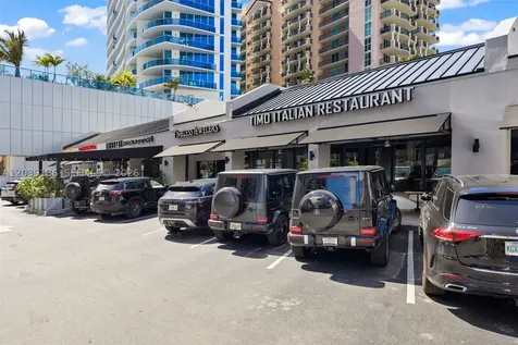17555 Atlantic Boulevard Sunny Isles Beach FL 33160