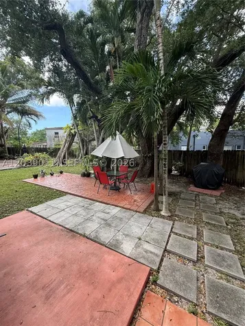 426 NE 77th St Road Miami FL 33138