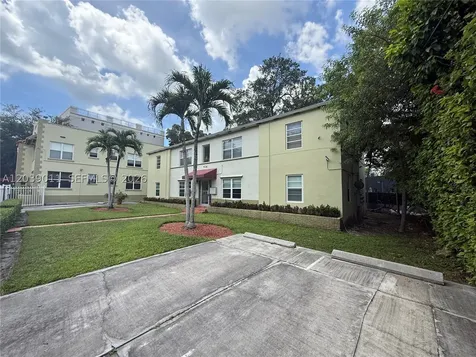 426 NE 77th St Road Miami FL 33138