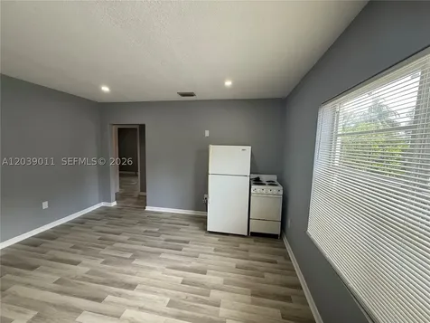 426 NE 77th St Road Miami FL 33138