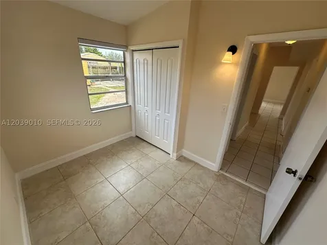 4410 SW 39th Street West Park FL 33023