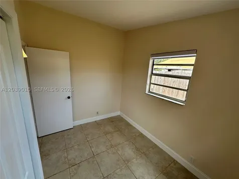 4410 SW 39th Street West Park FL 33023