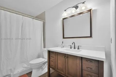 2866 S University Drive Davie FL 33328